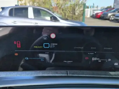 Photo 35 Peugeot 5008  Plug-in Hybrid 195 e-DCS7