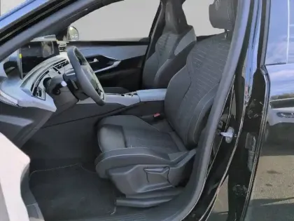 Photo 36 Peugeot 5008  Plug-in Hybrid 195 e-DCS7