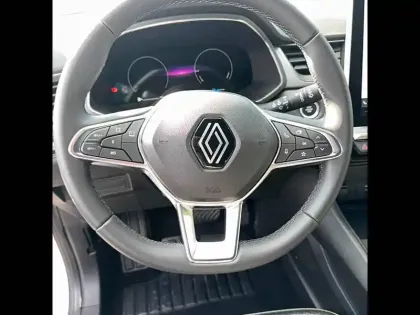 Photo 65 Renault Captur  E-Tech full hybrid 145 ch