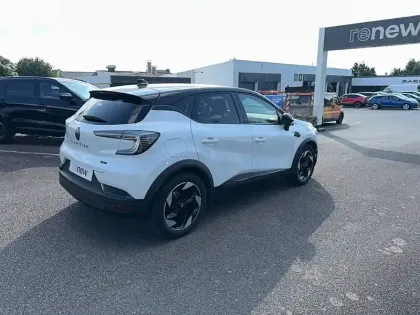 Photo 46 Renault Captur  E-Tech full hybrid 145 ch