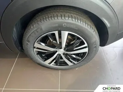 Photo 10 Peugeot 3008  PureTech 130ch S&S EAT8