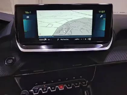 Photo 18 Peugeot 2008  Moteur électrique 136 ch