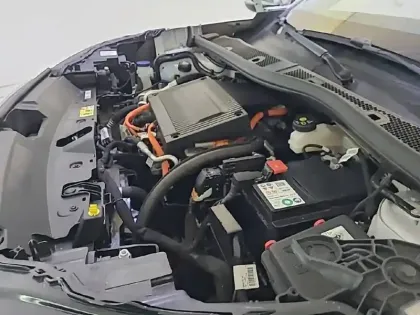 Photo 14 Peugeot 2008  Moteur électrique 136 ch