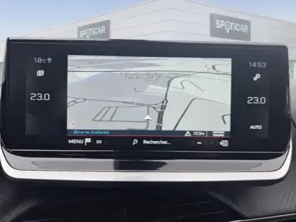 Photo 10 Peugeot 2008  PureTech 130 S&S EAT8 GT