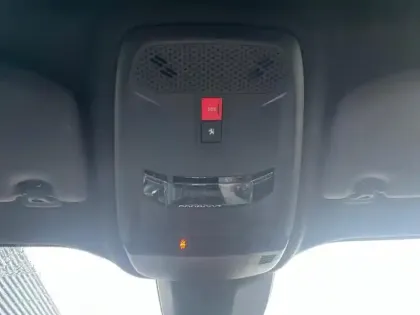 Photo 24 Peugeot 2008  PureTech 130 S&S EAT8 GT