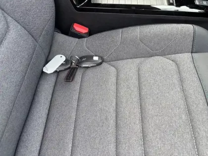 Photo 15 Citroën C4 e- 136 ch Automatique Feel Pack