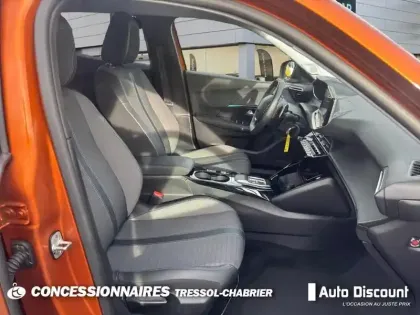 Photo 8 Peugeot 2008  BlueHDi 130 S&S EAT8 Allure