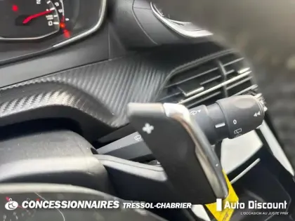 Photo 17 Peugeot 2008  BlueHDi 130 S&S EAT8 Allure