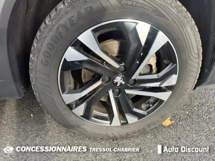 Photo 14 Peugeot 2008  BlueHDi 130 S&S EAT8 Allure