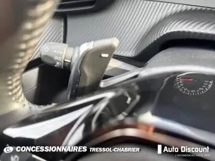 Photo 16 Peugeot 2008  BlueHDi 130 S&S EAT8 Allure