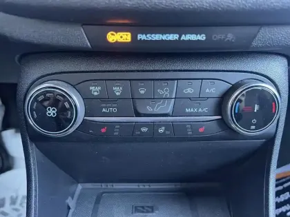 Photo 12 Ford Fiesta  1.0 Flexifuel 95 ch S&S BVM6 ST-Line