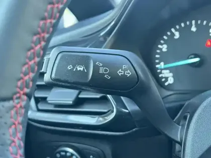 Photo 16 Ford Fiesta  1.0 Flexifuel 95 ch S&S BVM6 ST-Line