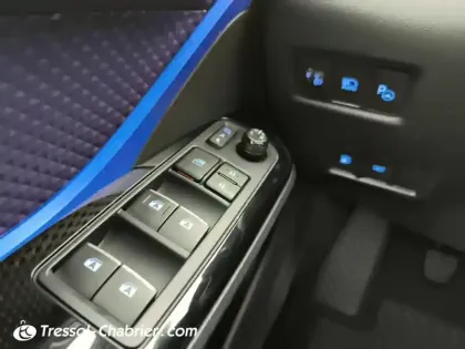 Photo 19 Toyota C-HR  Pro 116ch Turbo 2WD Graphic