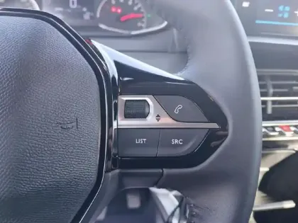 Photo 6 Peugeot 208  PureTech 75 S&S BVM5 Active