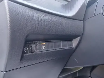 Photo 15 Peugeot 208  PureTech 75 S&S BVM5 Active