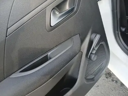 Photo 26 Peugeot 208  PureTech 75 S&S BVM5 Active