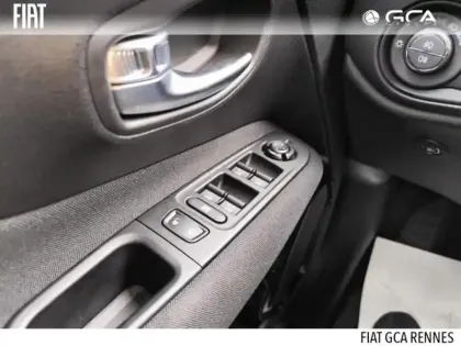 Photo 11 Jeep Renegade  1.3 Turbo T4 190ch 4xe Longitude Summer Edition AT6