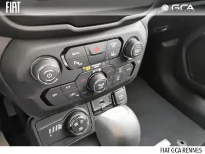 Photo 10 Jeep Renegade  1.3 Turbo T4 190ch 4xe Longitude Summer Edition AT6