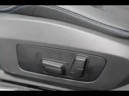 Photo 12 BMW Serie 1 Série 1 120dA 163ch M Sport DKG7