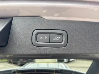 Photo 11 Volvo V60  B4 197ch Ultra Style Dark DCT 7