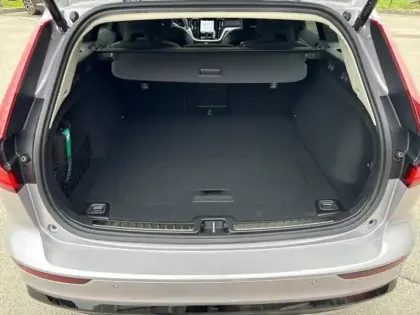 Photo 10 Volvo V60  B4 197ch Ultra Style Dark DCT 7