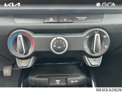 Photo 10 Kia Stonic  1.0 T-GDi 100ch Active Business