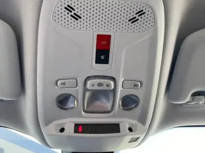 Photo 27 Peugeot 2008  1.2 PureTech 100ch S&S Allure