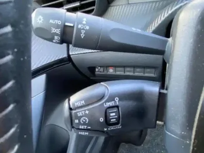 Photo 26 Peugeot 2008  1.2 PureTech 100ch S&S Allure