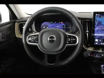 Photo 29 Volvo Xc60  T6 Hybride Rechargeable 350ch Plus Style Dark Geartronic 8 AWD