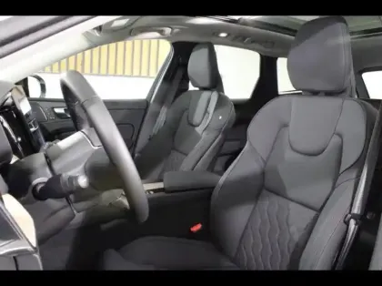 Photo 11 Volvo Xc60  T6 Hybride Rechargeable 350ch Plus Style Dark Geartronic 8 AWD