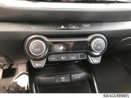 Photo 10 Kia Stonic  1.0 T-GDi 100ch Active DCT7