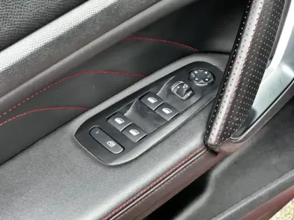 Photo 14 Peugeot 308  SW 1.2 PureTech 130ch E6.c S&S GT Line EAT8