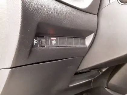 Photo 21 Peugeot 208  PureTech 75 S&S BVM5