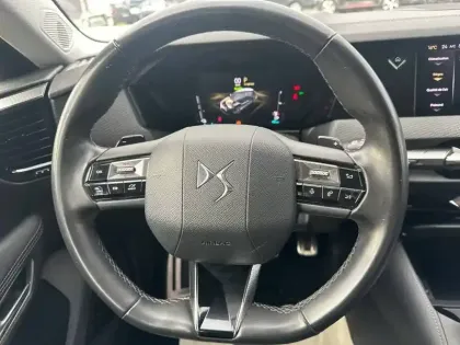 Photo 33 DS DS 4  Hybride E-Tense 225 EAT8
