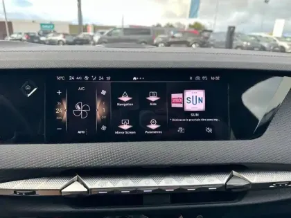 Photo 43 DS DS 4  Hybride E-Tense 225 EAT8