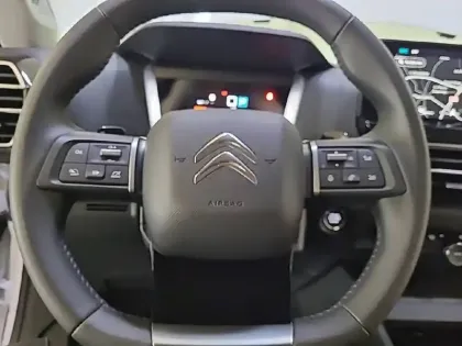 Photo 8 Citroën C4  BlueHDi 130 EAT8