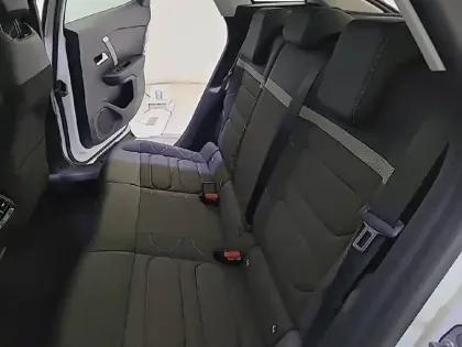 Photo 11 Citroën C4  BlueHDi 130 EAT8