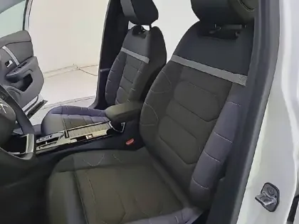 Photo 10 Citroën C4  BlueHDi 130 EAT8