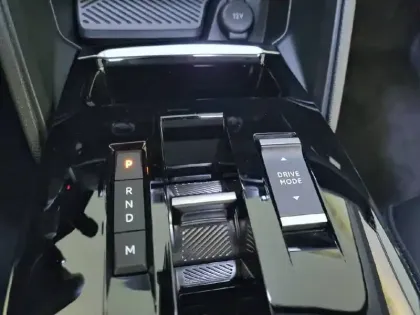 Photo 13 Citroën C4  BlueHDi 130 EAT8