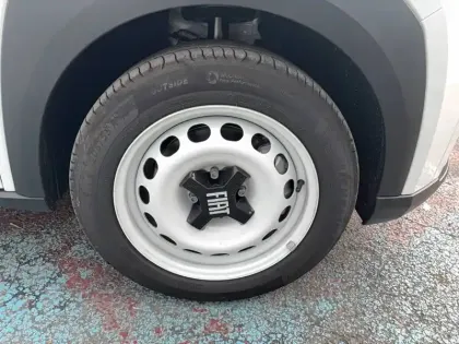 Photo 26 Fiat Grande Panda  e 83ch