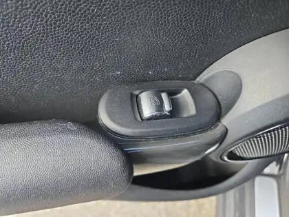 Photo 11 Mini Mini Hatch 5 Portes One D 95 ch