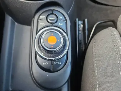 Photo 21 Mini Mini Hatch 5 Portes One D 95 ch