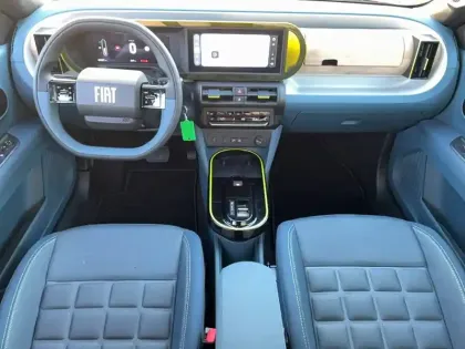 Photo 4 Fiat Grande Panda  T-Gen 3 1.2 Hybrid Turbo 110ch eDCT6