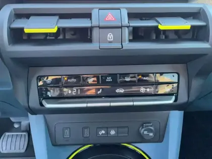 Photo 19 Fiat Grande Panda  T-Gen 3 1.2 Hybrid Turbo 110ch eDCT6