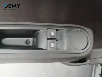 Photo 33 Renault Twingo  III Achat Intégral - 21