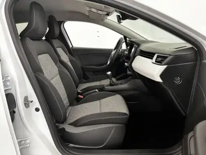 Photo 13 Renault Clio  Blue dCi 100