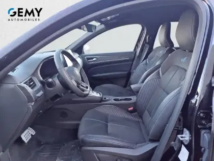 Photo 8 Renault Arkana  E-Tech full hybrid 145 GSR2