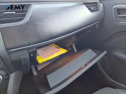 Photo 18 Renault Arkana  E-Tech full hybrid 145 GSR2