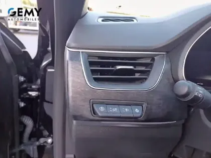 Photo 12 Renault Arkana  E-Tech full hybrid 145 GSR2