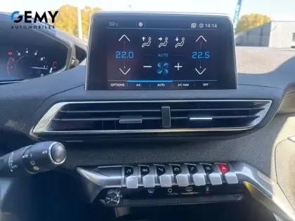 Photo 18 Peugeot 5008  PureTech 180ch S&S EAT8